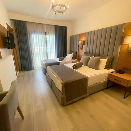 Hotel Ruwais Çeşme