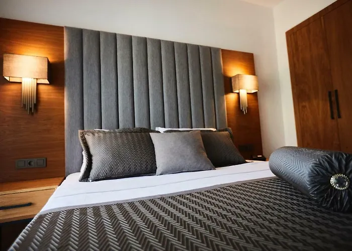 Hotel Ruwais Çeşme